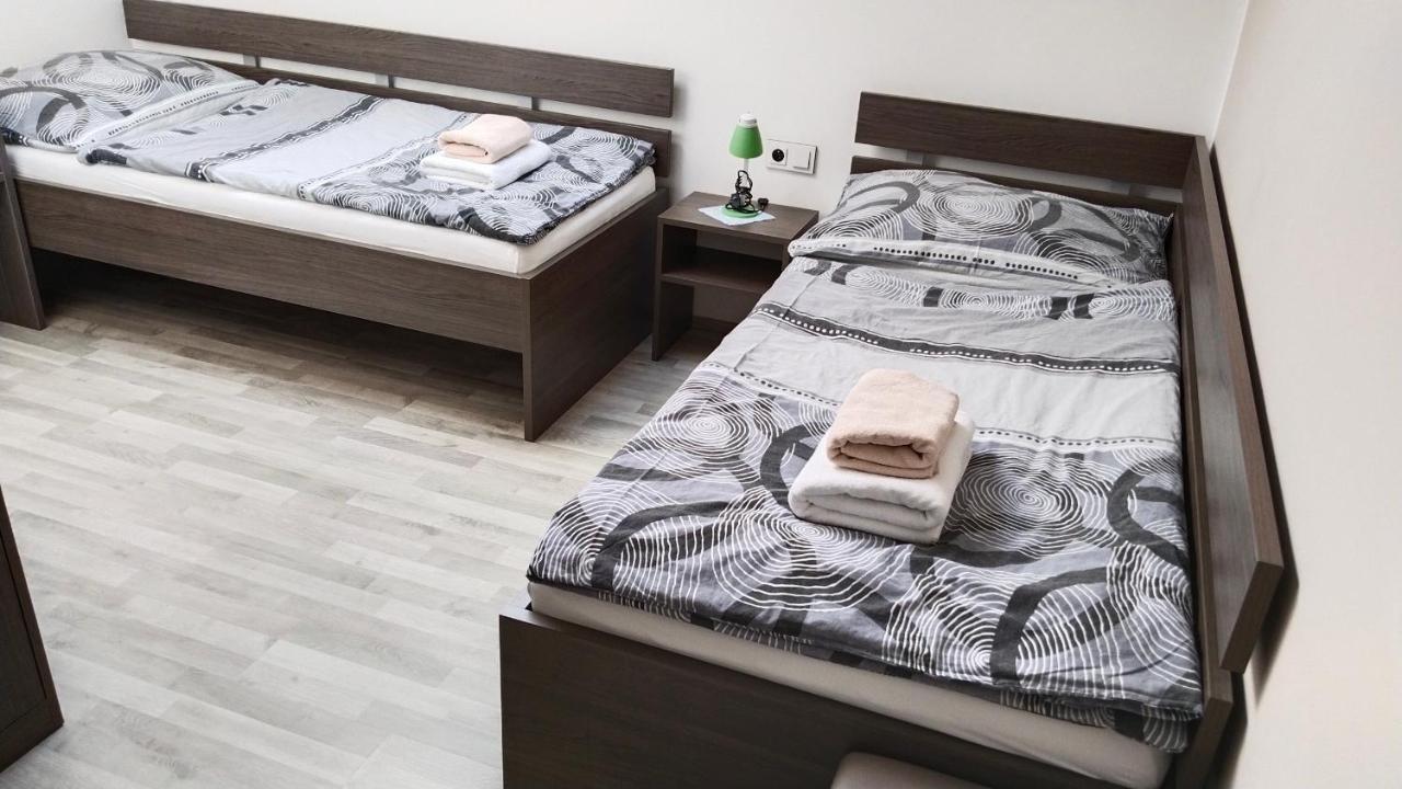 Penzion U Brazdu Ivancice Экстерьер фото
