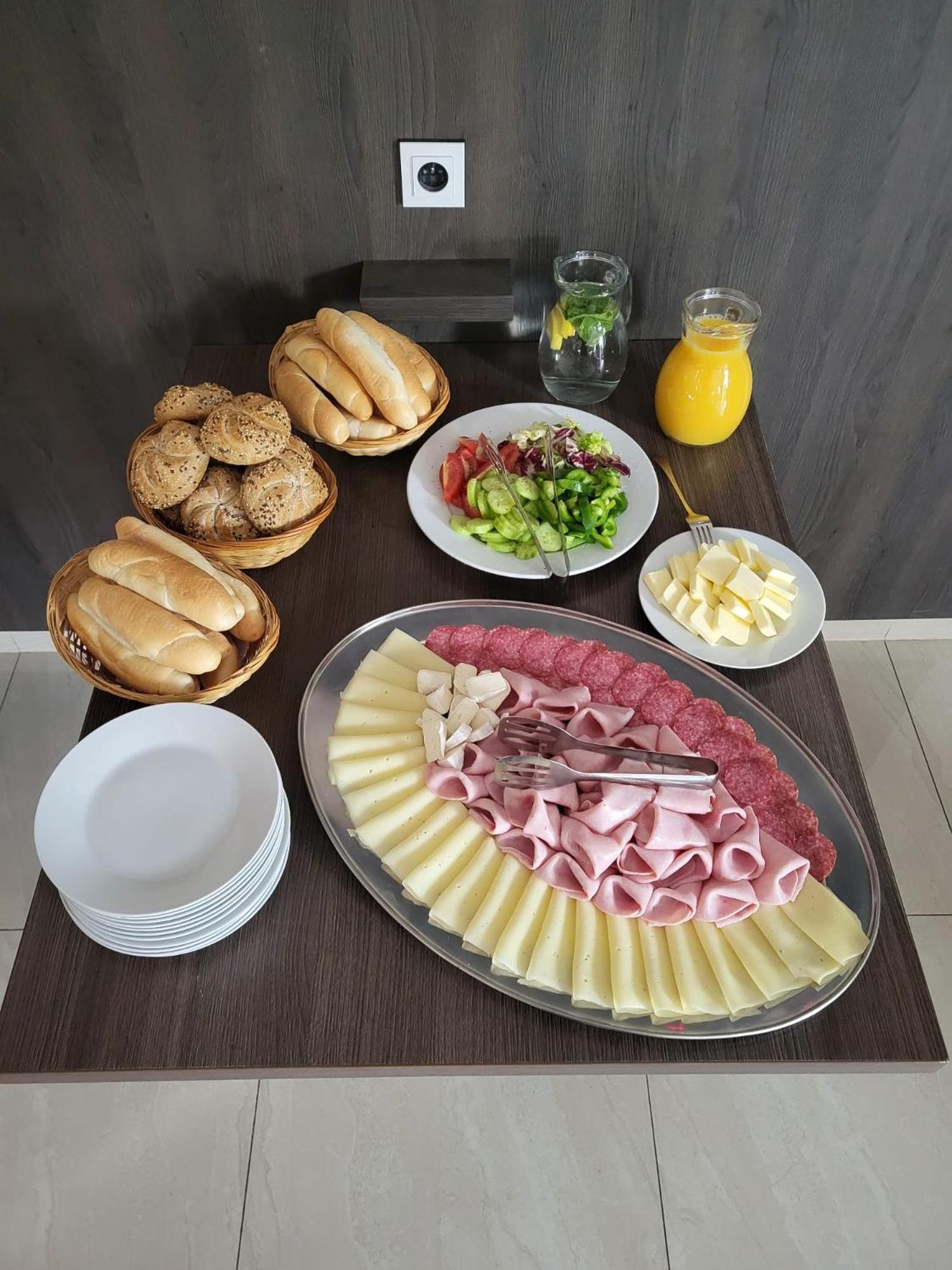 Penzion U Brazdu Ivancice Экстерьер фото